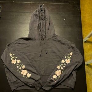 Cropped Gray Floral Hollister Hoodie